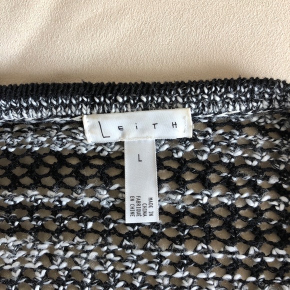 Black and white open front sweater - Picture 4 of 6